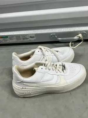 Nike Air Force 1 PLT.AF.ORM size 7 Women’s White Leather Platform Sneakers thumbnail 6