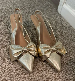 Shoboo Heels Gold Size 8.5 thumbnail 1