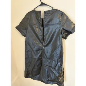 NWT THML MSRP $98 Wynne Black Faux Leather Vegan‎ Short Sleeve Short Dress S thumbnail 10
