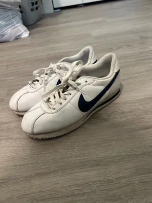 Nike Shoes thumbnail 4
