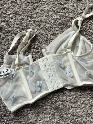 White Sheer Bra with 3D Butterfly Embellishments thumbnail 4