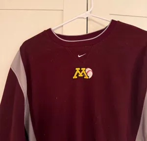 Nike Minnesota gopher baseball sweatshirt thumbnail 5