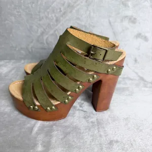 Cape Robbin Platform Sandals Boho Earthy Hippie Block Heel Wood Clog Sz 6 Green thumbnail 2