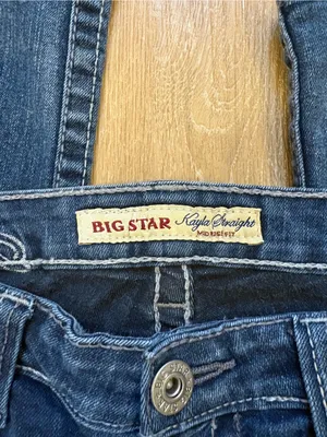 Big Star Women’s Kayla Straight Mid Rise Jeans thumbnail 4