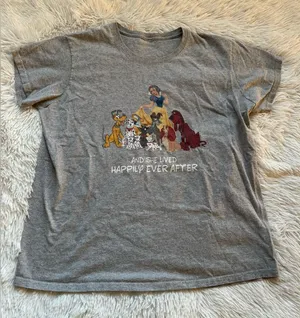 snow white graphic tshirt thumbnail 1