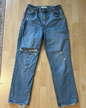 Abercrombie & Fitch The 90s Straight Ultra High Rise Distressed Medium Wash thumbnail 1