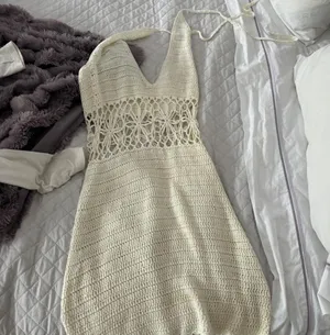 Beginning Boutique Cover-Up Crochet thumbnail 3