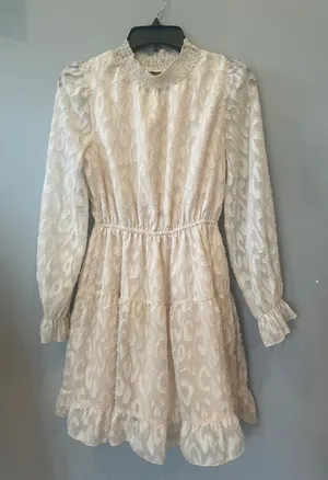 Lace long sleeve beige dress like new small thumbnail 1