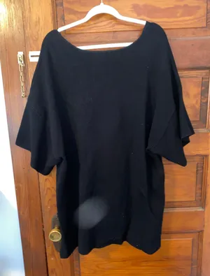 2x Black Short Sleeve Pullover Sweater thumbnail 3