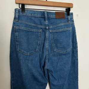 MADEWELL- The Perfect Vintage Crop Jean in Sandford Wash: Summerweight Edition thumbnail 5