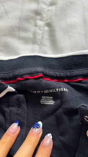 Tommy Hilfiger Vintage top thumbnail 2