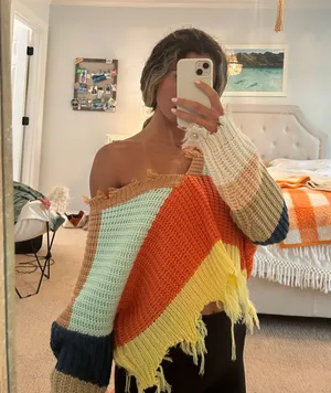 Storia Colorblock Frayed Sweater thumbnail 2