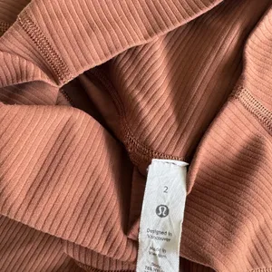 Lululemon leggings thumbnail 2