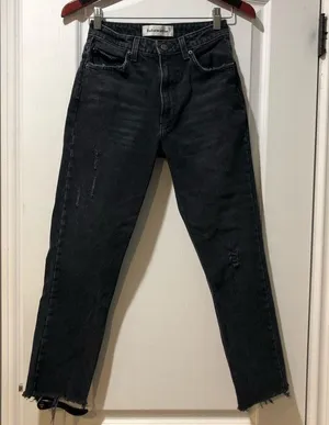 HIGH WAISTED BLACK DENIM JEANS thumbnail 2