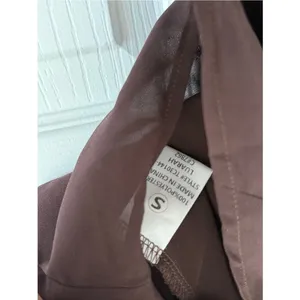 TIC TOC Chocolate Brown Chiffon Ruffle Tie Front Top S NWT thumbnail 5