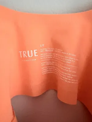 True & Co True Body Lift V-Neck Wireless Bra Coral S thumbnail 2
