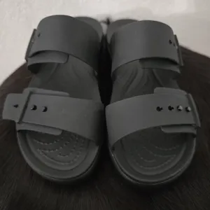 Crocs Brooklyn Buckle Low Low women's Sandal Size 6 thumbnail 1