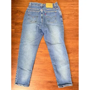 Levis 550 Relaxed Fit Tapered Leg Jeans Womens 10 M Pet Made in USA Medium Wash thumbnail 3