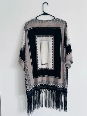 Sweet Rain Black & Cream Patterned Fringe Kimono Sweater Boho 70s thumbnail 4