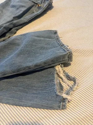 Women’s Abercrombie Ankle Straight High Rise Jeans thumbnail 4