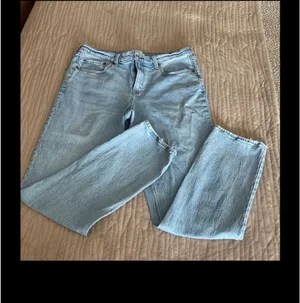 Abercrombie Women’s Mid-rise Straight Jeans thumbnail 4