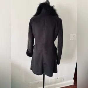 Nice stylish GUESS coat 🖤🖤🖤 thumbnail 5