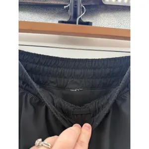 Lululemon Track That Mid Rise Lined Shorts Womens 6 Black‎ 4" Running Pocket thumbnail 7