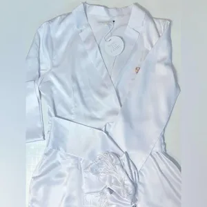 NWOT More to Come Shanelle Blazer Fringe Dress in White, size M thumbnail 4