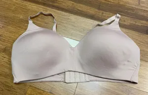 Calvin Klein Women's Wireless Contour Bra Comfort Lightly Lined Everyday Size‎ L thumbnail 1