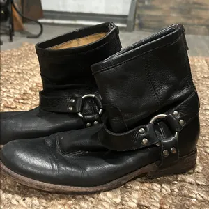 Frye Phillip Harness Short Ankle Boots Womens Size 7.5B Black Leather Zip Moto thumbnail 7