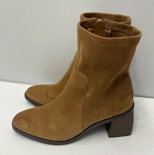 Anne Klein Astrid Brown Faux Leather Heeled Ankle Booties Size 8.5 thumbnail 1