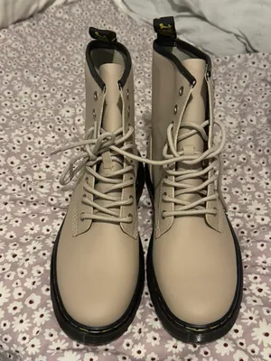 Dr. Martens thumbnail 3