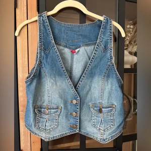 H&M denim vest top vneck button down jean light wash faded sleeveless thumbnail 7