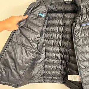 Patagonia Goose Down Quilted Jacket Black Puffer Full Zip Size M 84683 2020 thumbnail 8
