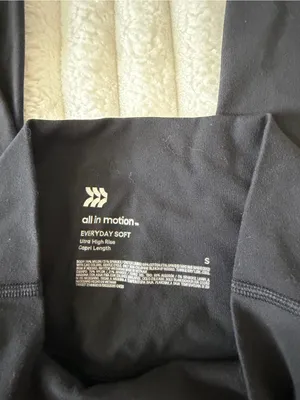 all in motion women’s Black High-Rise Capri Leggings thumbnail 3