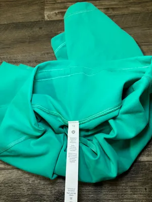 Lululemon Wunder Train Shorts thumbnail 2