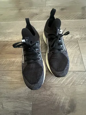 Brooks Levitate Shoes thumbnail 2