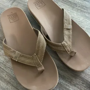 Womens Reef Flip Flop Sandals in Tan Brown thumbnail 2