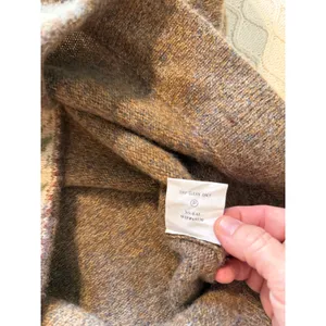 Vintage Woolrich Women's S 100% Wool V-Neck Sweater Made in Japan Floral Trim thumbnail 11