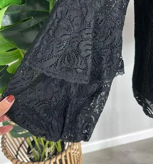 Laundry by Shelli Segal • lace balloon ruffle sleeve blouse thumbnail 6