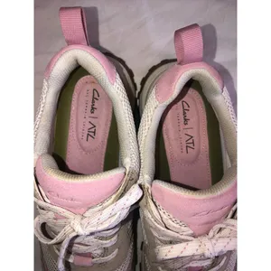 Clarks ATL Sneakers Size 9 Pink Beige White All Terrain Leisure Comfort Shoes thumbnail 5