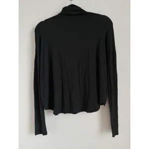 Aritzia Babaton Small Long Sleeve Top Shirt Black Mock‎ Neck Lightweight Cropped thumbnail 8