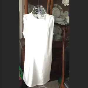 Zara Basic Sleeveless Shift Dress NWT Size M White thumbnail 2