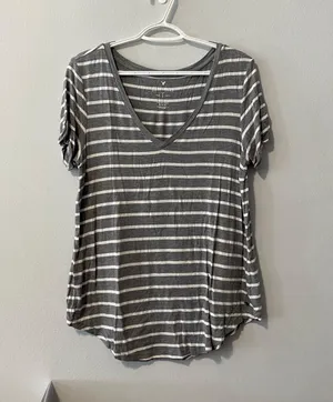 American Eagle T-shirt thumbnail 1
