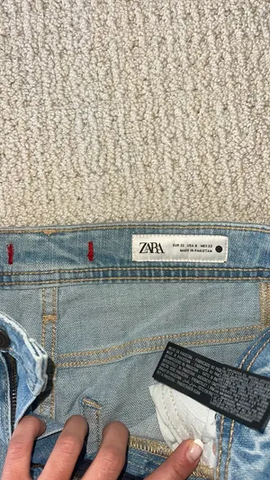 ZARA Straight-Leg Jeans thumbnail 3