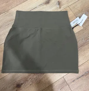 Aritzia Skirt Mini thumbnail 1