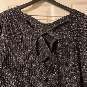 Forever 21 criss-cross back oversized black sweater, L thumbnail 3