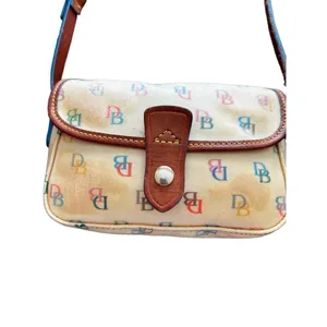 Vintage Dooney & Bourke Hand Or Shoulder Bag thumbnail 3