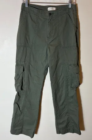 Abercrombie & Fitch Cargo Pants Olive Green Utility Pockets Straight Leg Size 27 thumbnail 1