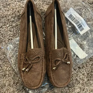 New Women’s Brand New Brown Microsuede Slip On Moccasins Sz 9 thumbnail 1